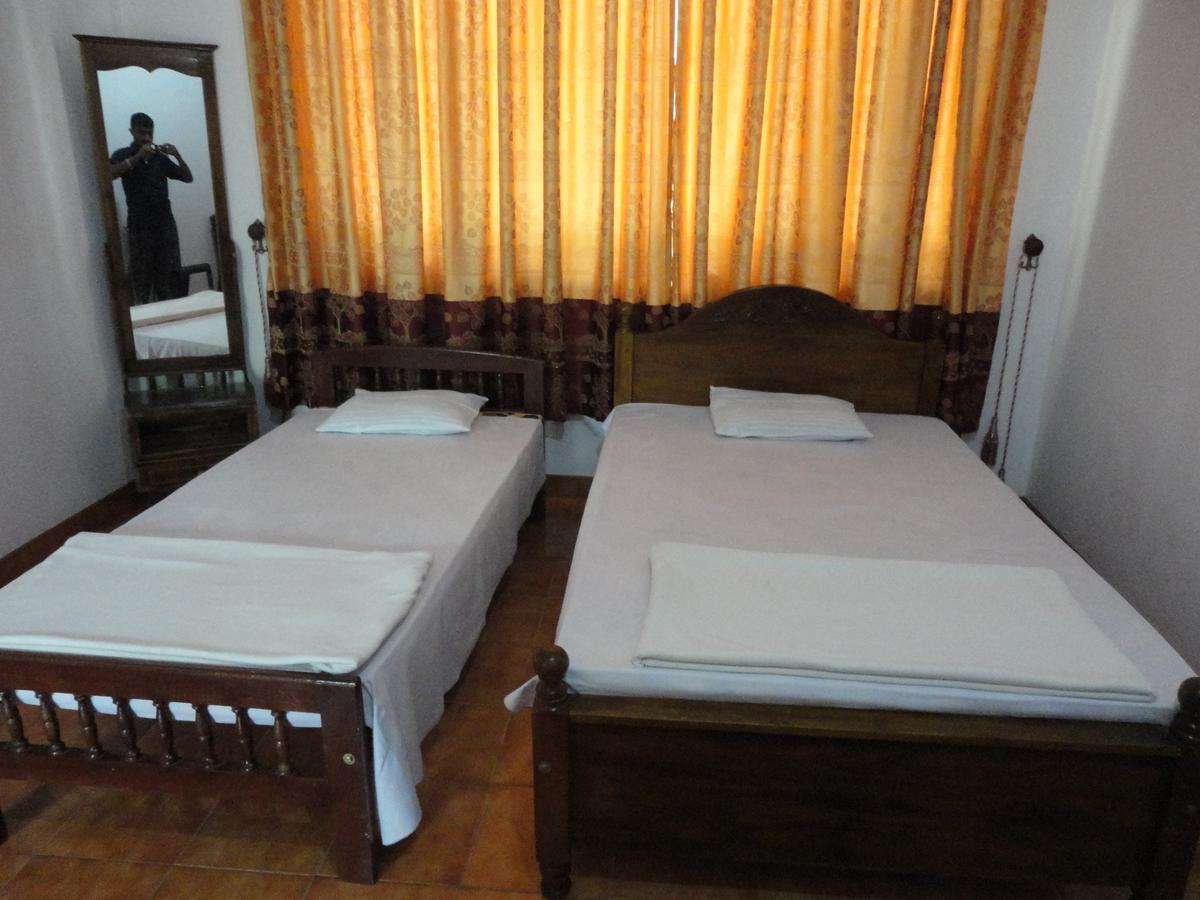 White Elephant Hotel Maskeliya Habitación foto
