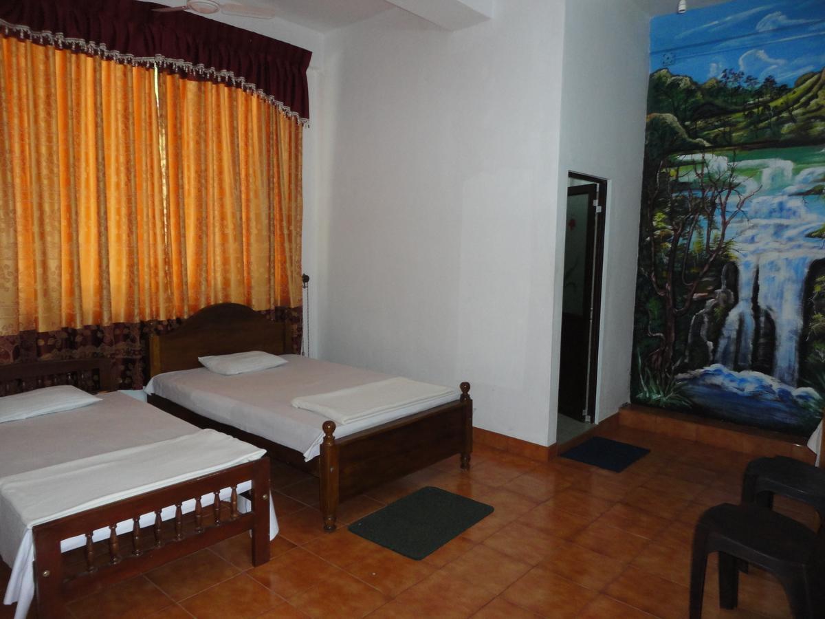 White Elephant Hotel Maskeliya Habitación foto